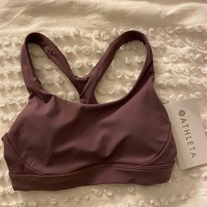 Athleta Ultimate sports bra in super sonic